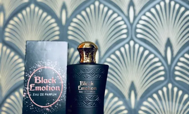 Pyramide olfactive: note de tête: café, poire, grain de poivre, rose note de coeur: fleur d'oranger, jasmin note de fond: vanille, bois de cèdre, patchouli
