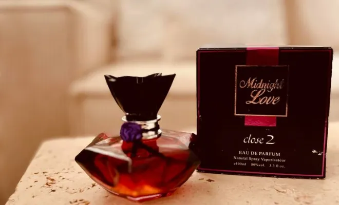 Pyramide olfactive: note de tête: jasmin, pivoine, cassis, baie rose note de coeur: rose absolu, framboise note de fond: essence de cèdre de virginie, vanille, musc